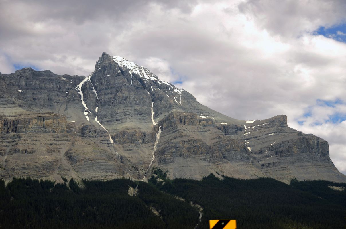 07-S Mount Murchison North in Summer From Beyond Saskatchewan River Crossing On Icefields Parkway